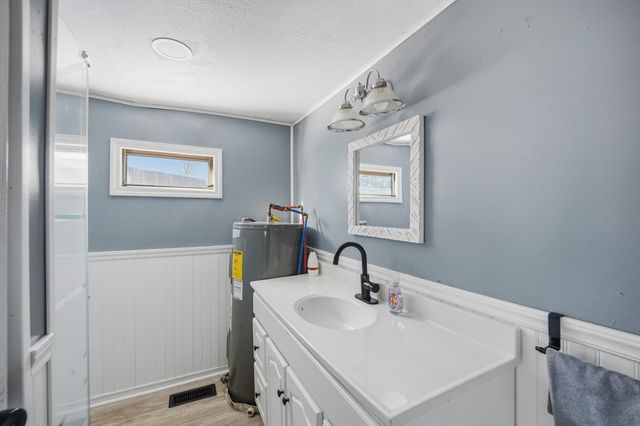 404 Southwick Rd 34A, Westfield, MA 01085