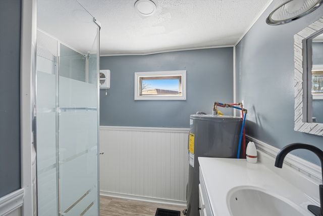 404 Southwick Rd 34A, Westfield, MA 01085