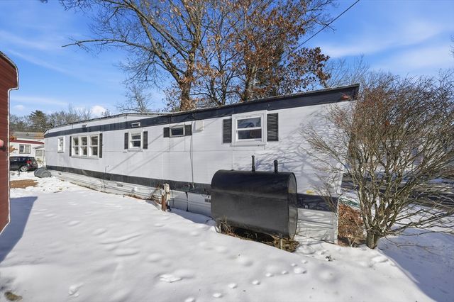 404 Southwick Rd 34A, Westfield, MA 01085