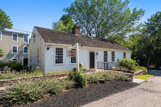 56 Main St, Easton, MA 02356