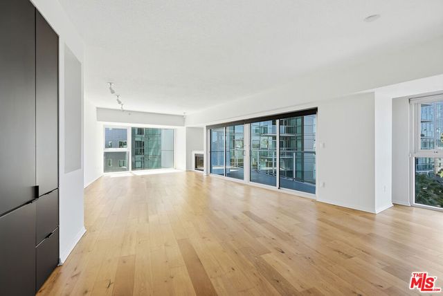 13600 Marina Pointe Drive 602, Marina Del Rey, CA 90292