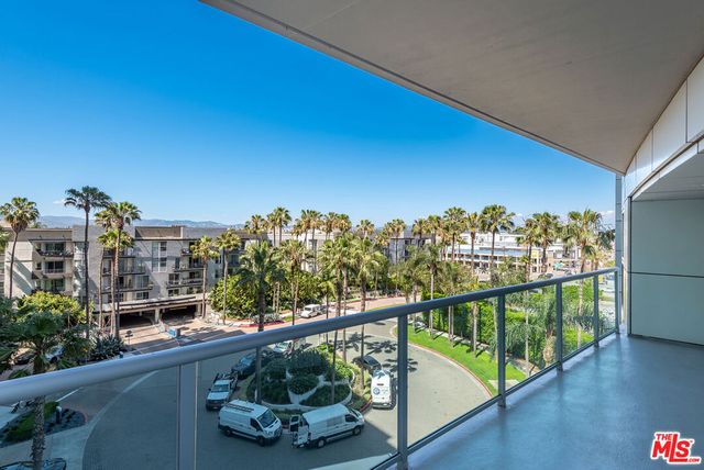 13600 Marina Pointe Drive 602, Marina Del Rey, CA 90292