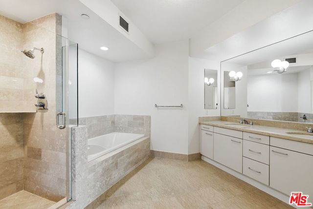 13600 Marina Pointe Drive 602, Marina Del Rey, CA 90292