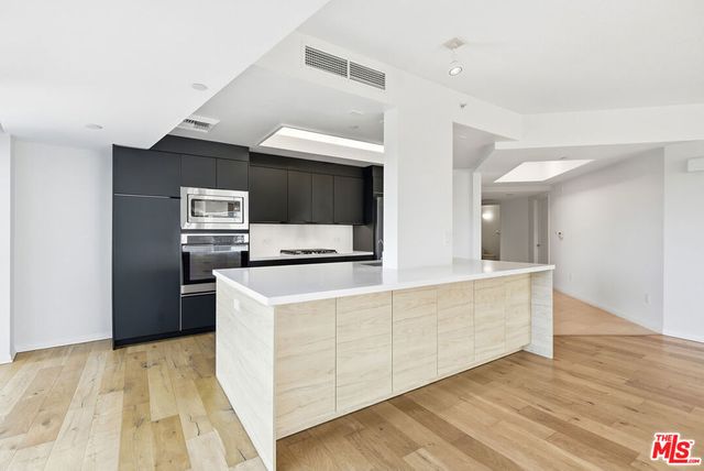 13600 Marina Pointe Drive 602, Marina Del Rey, CA 90292