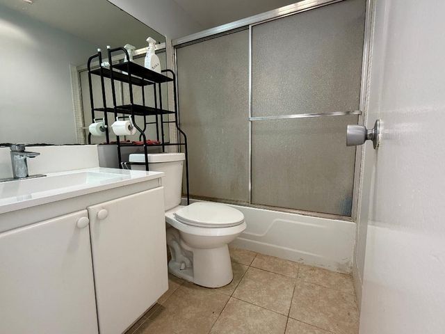 54 Salisbury C 54, West Palm Beach, FL 33417