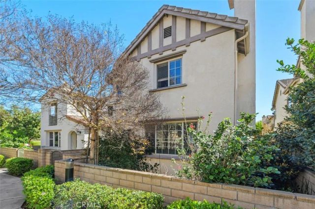 814 Pyramid Court, Corona, CA 92880