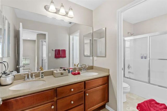 814 Pyramid Court, Corona, CA 92880