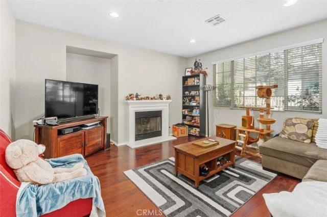 814 Pyramid Court, Corona, CA 92880