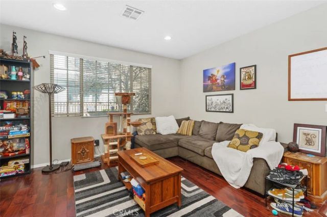 814 Pyramid Court, Corona, CA 92880
