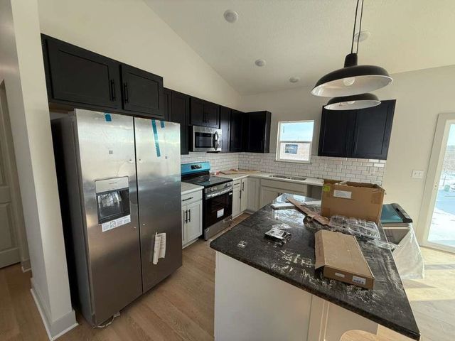 5162 N Toben Dr, Bel Aire, KS 67226