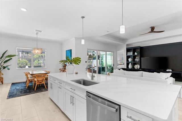 14619 Blue Bay CIR, Fort Myers, FL 33913