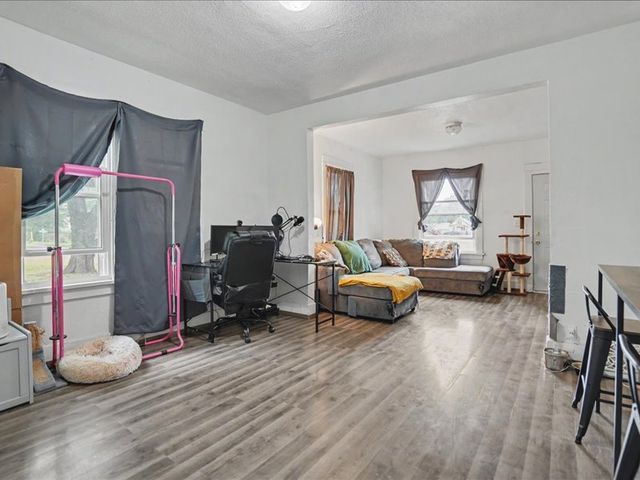 921 12 Avenue, Rock Island, IL 61201