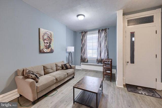 1047 N FRONT ST, Reading, PA 19601