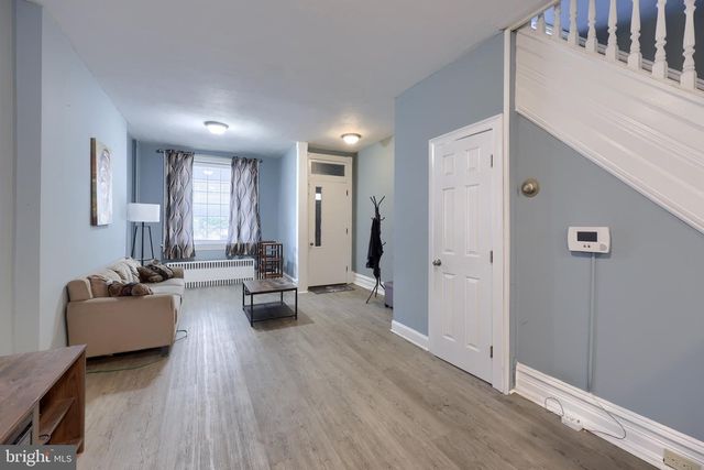 1047 N FRONT ST, Reading, PA 19601