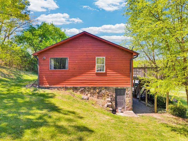 36313635 Louisville Rd, Louisville, TN 37777
