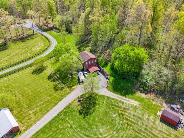 36313635 Louisville Rd, Louisville, TN 37777