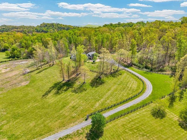 36313635 Louisville Rd, Louisville, TN 37777
