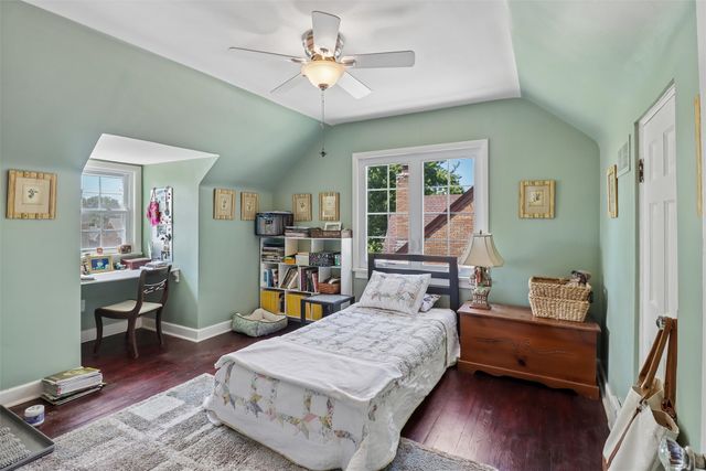 4209 Allison Avenue, Des Moines, IA 50310