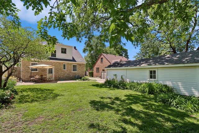 4209 Allison Avenue, Des Moines, IA 50310
