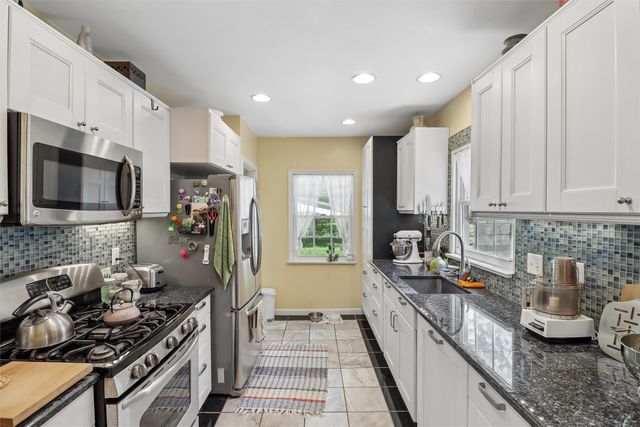 4209 Allison Avenue, Des Moines, IA 50310