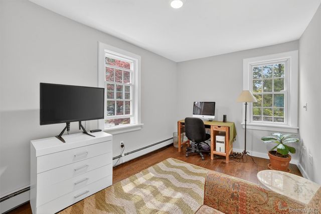 9 Sloehidden Road, Briarcliff Manor, NY 10510