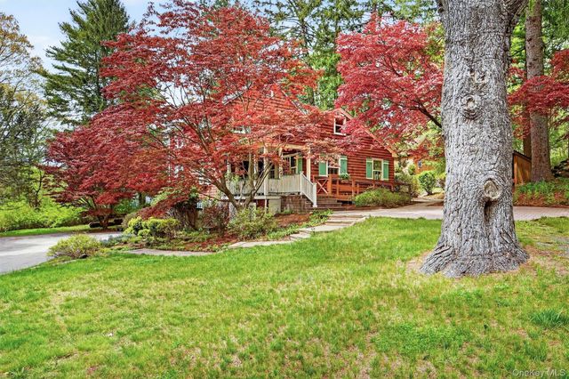 9 Sloehidden Road, Briarcliff Manor, NY 10510