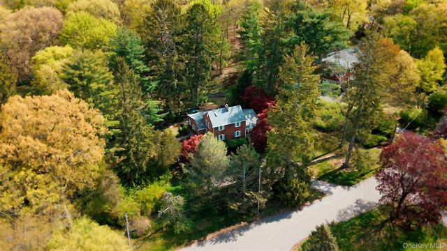 9 Sloehidden Road, Briarcliff Manor, NY 10510