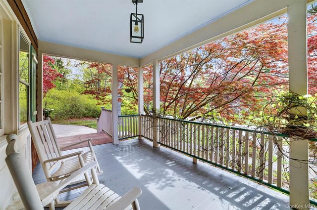 9 Sloehidden Road, Briarcliff Manor, NY 10510