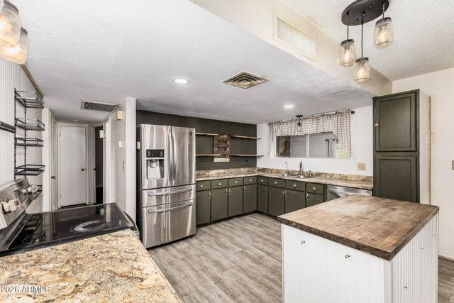 1161 S OCOTILLO Drive, Apache Junction, AZ 85120