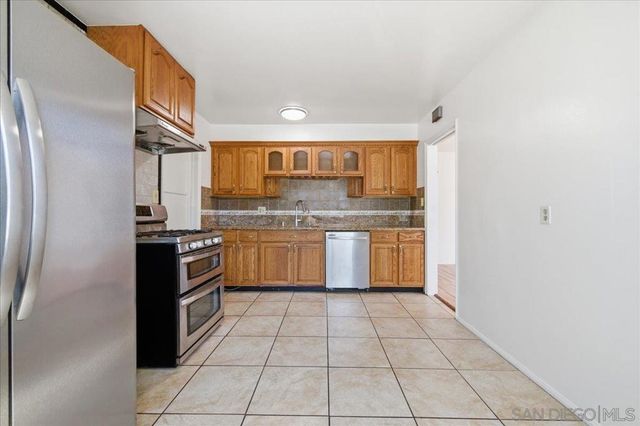 5810 Redwood Street, San Diego, CA 92105