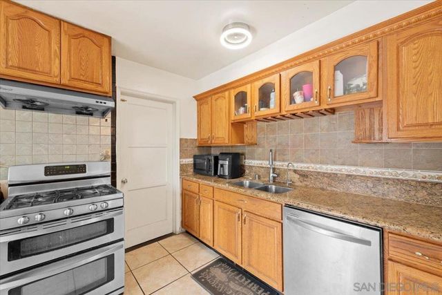 5810 Redwood Street, San Diego, CA 92105