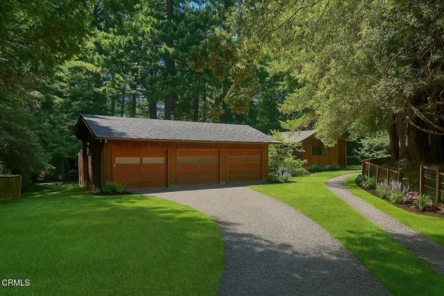 33182 Frog Pond Road, Little River, CA 95456