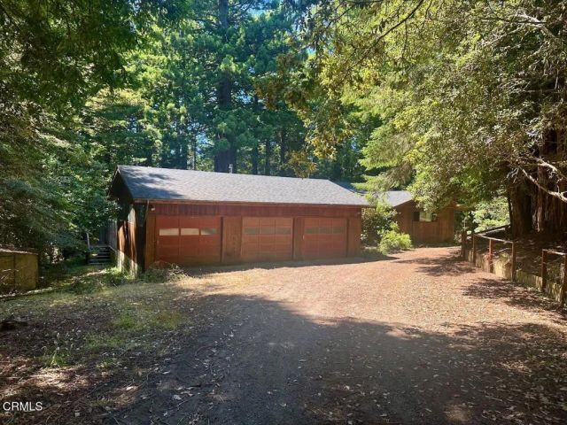 33182 Frog Pond Road, Little River, CA 95456