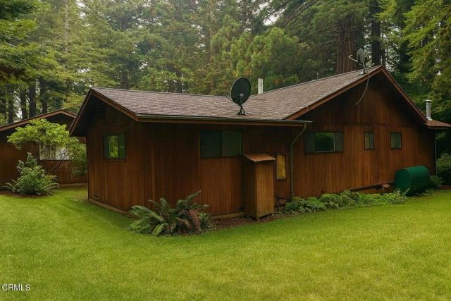 33182 Frog Pond Road, Little River, CA 95456