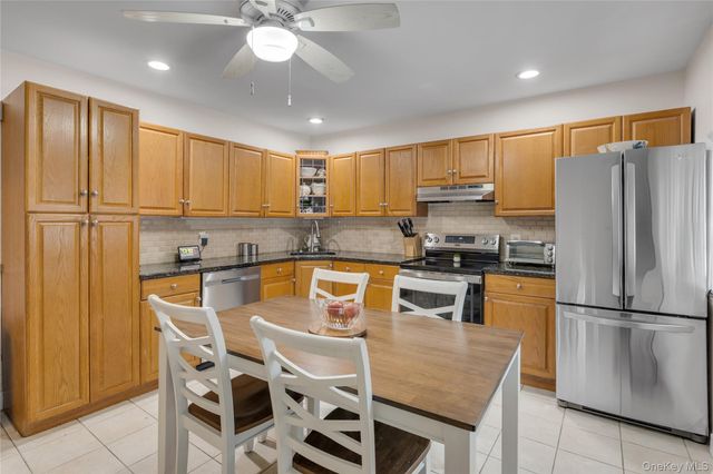 72 Daly Road, East Northport, NY 11731