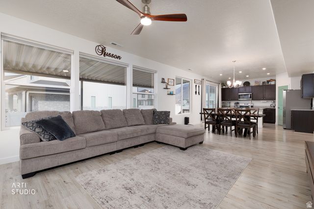 948 S SPRING CANYON WAY, Springville, UT 84663