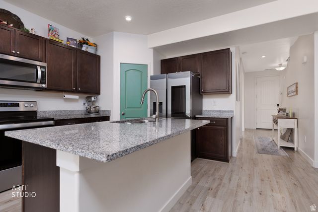 948 S SPRING CANYON WAY, Springville, UT 84663