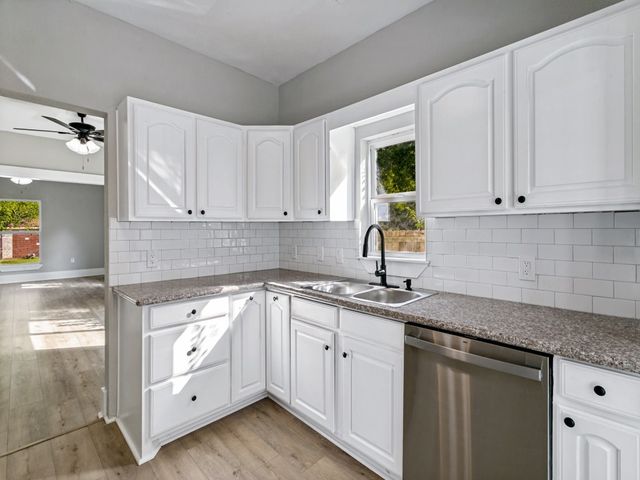 800 Euclid Street, Cleburne, TX 76033