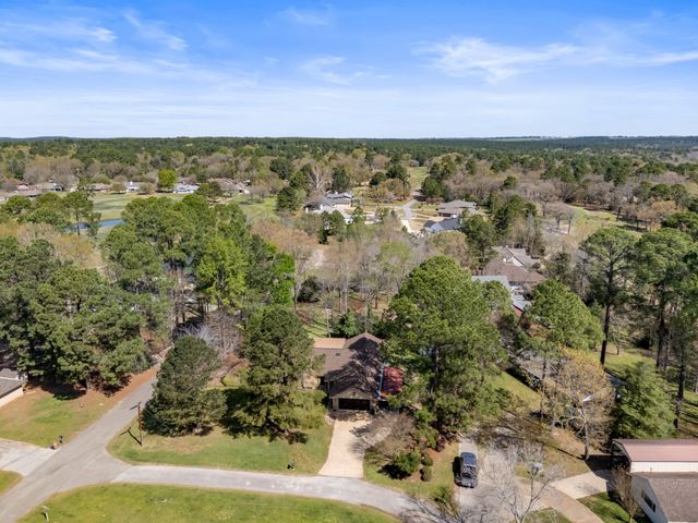 109 Old Barn Circle, Holly Lake Ranch, TX 75765