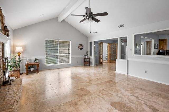 109 Old Barn Circle, Holly Lake Ranch, TX 75765