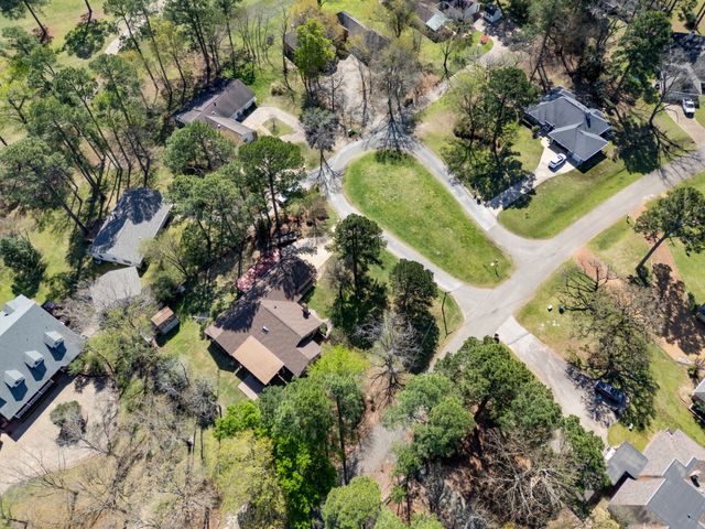 109 Old Barn Circle, Holly Lake Ranch, TX 75765