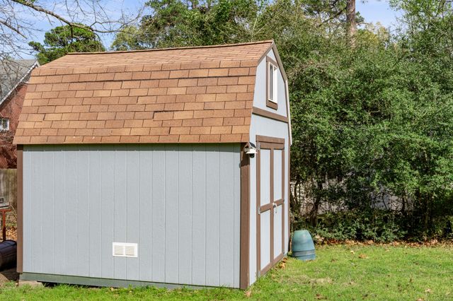 109 Old Barn Circle, Holly Lake Ranch, TX 75765