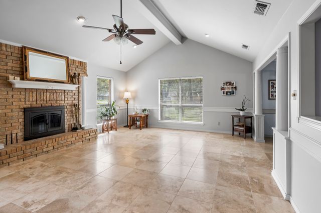 109 Old Barn Circle, Holly Lake Ranch, TX 75765