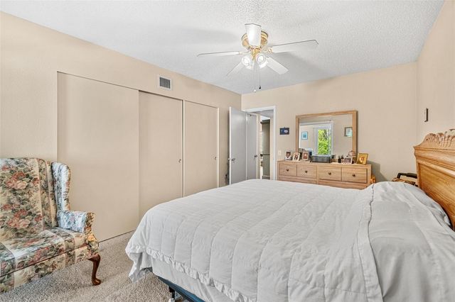 2440 WORLD PARKWAY BOULEVARD 52, Clearwater, FL 33763