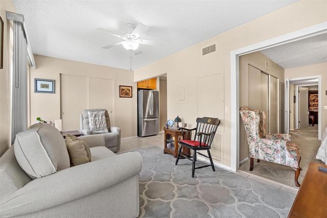 2440 WORLD PARKWAY BOULEVARD 52, Clearwater, FL 33763