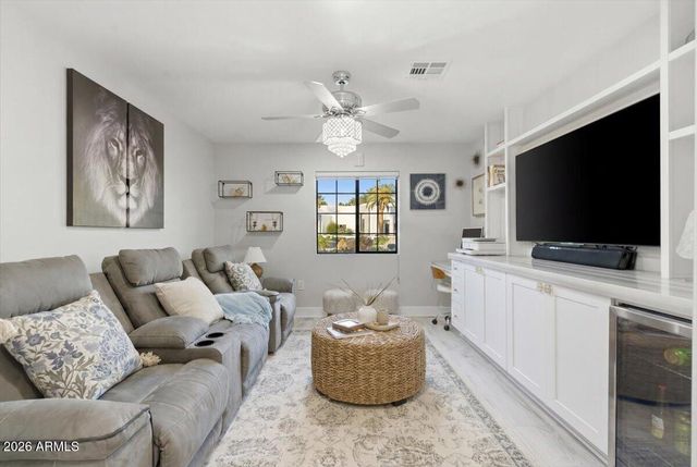 9026 N 67TH Street, Paradise Valley, AZ 85253