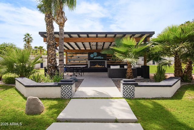 9026 N 67TH Street, Paradise Valley, AZ 85253
