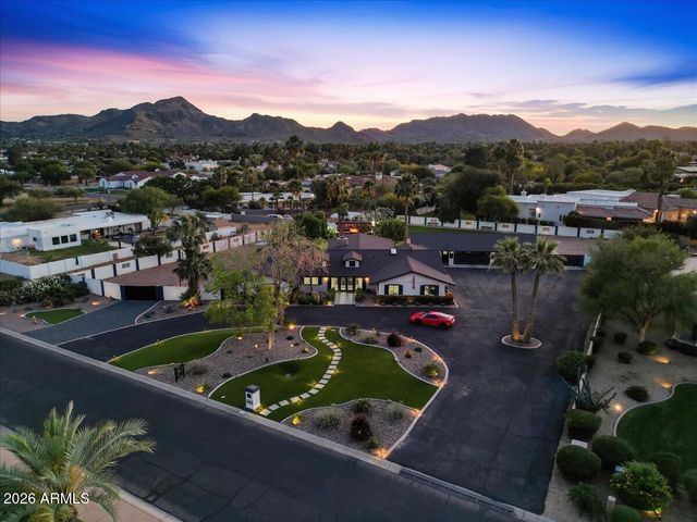 9026 N 67TH Street, Paradise Valley, AZ 85253