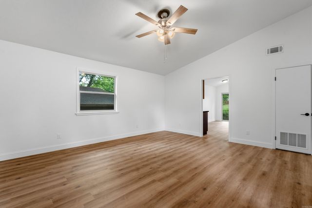 221 Delaware Street, Hot Springs, AR 71901