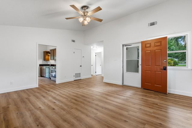 221 Delaware Street, Hot Springs, AR 71901